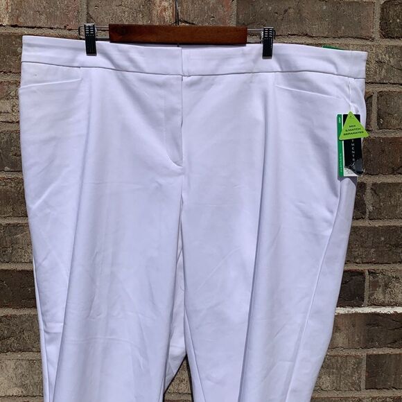 Take 50% OFF- 5th Avenue Secret Support White Cropped Pants, Size-22W - Picture 2 of 10